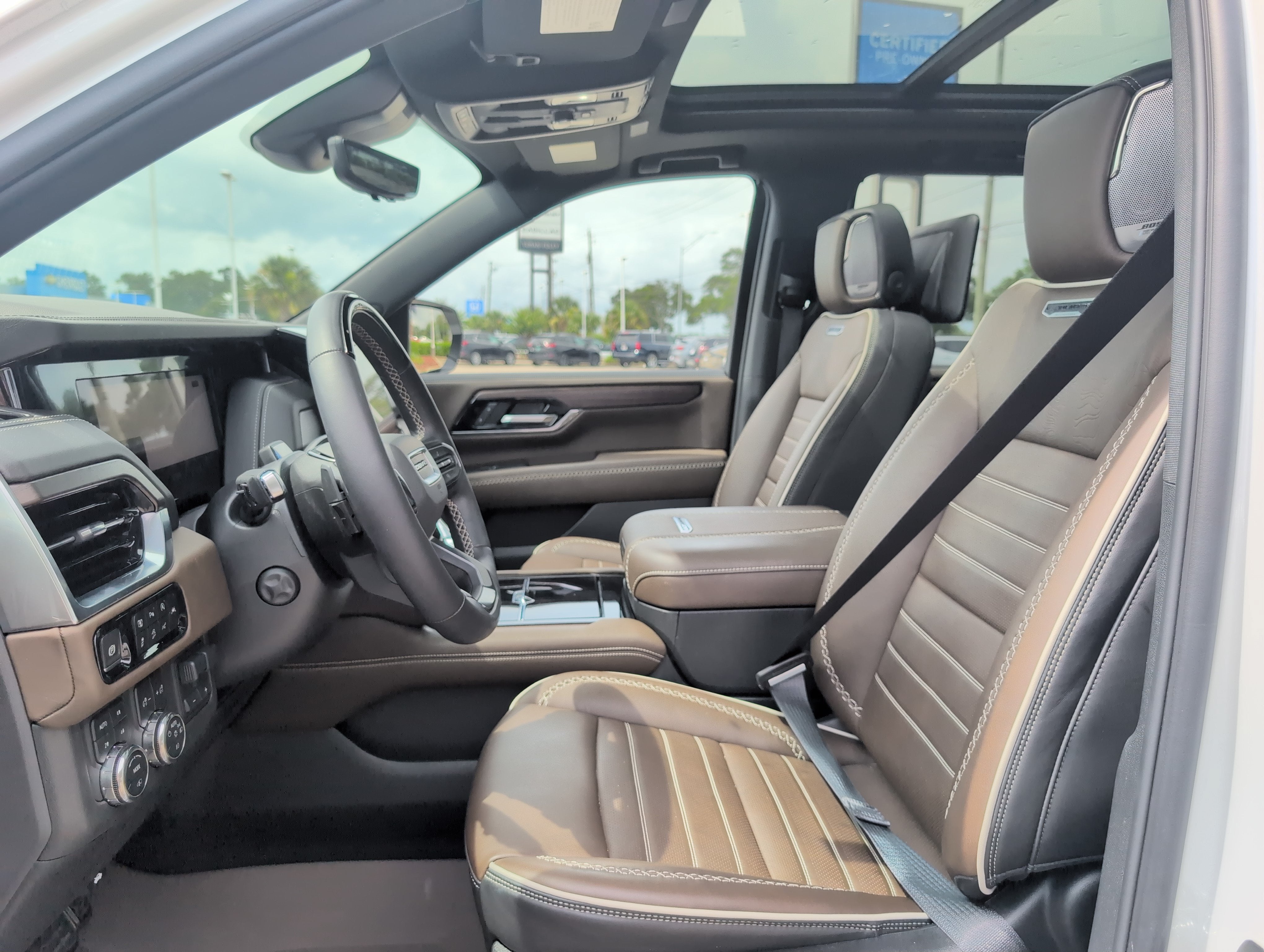 2025 GMC Yukon Denali Ultimate