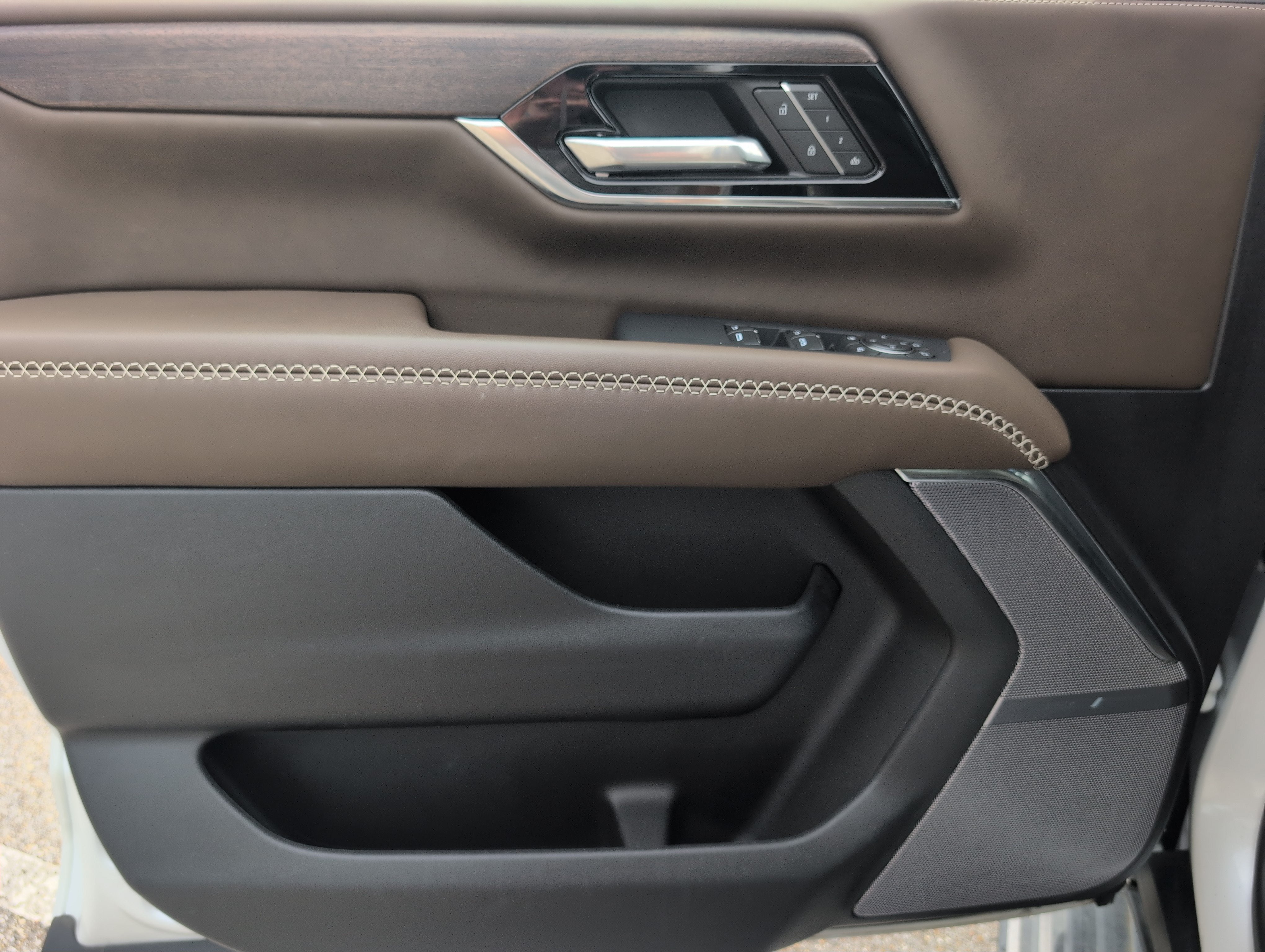 2025 GMC Yukon Denali Ultimate