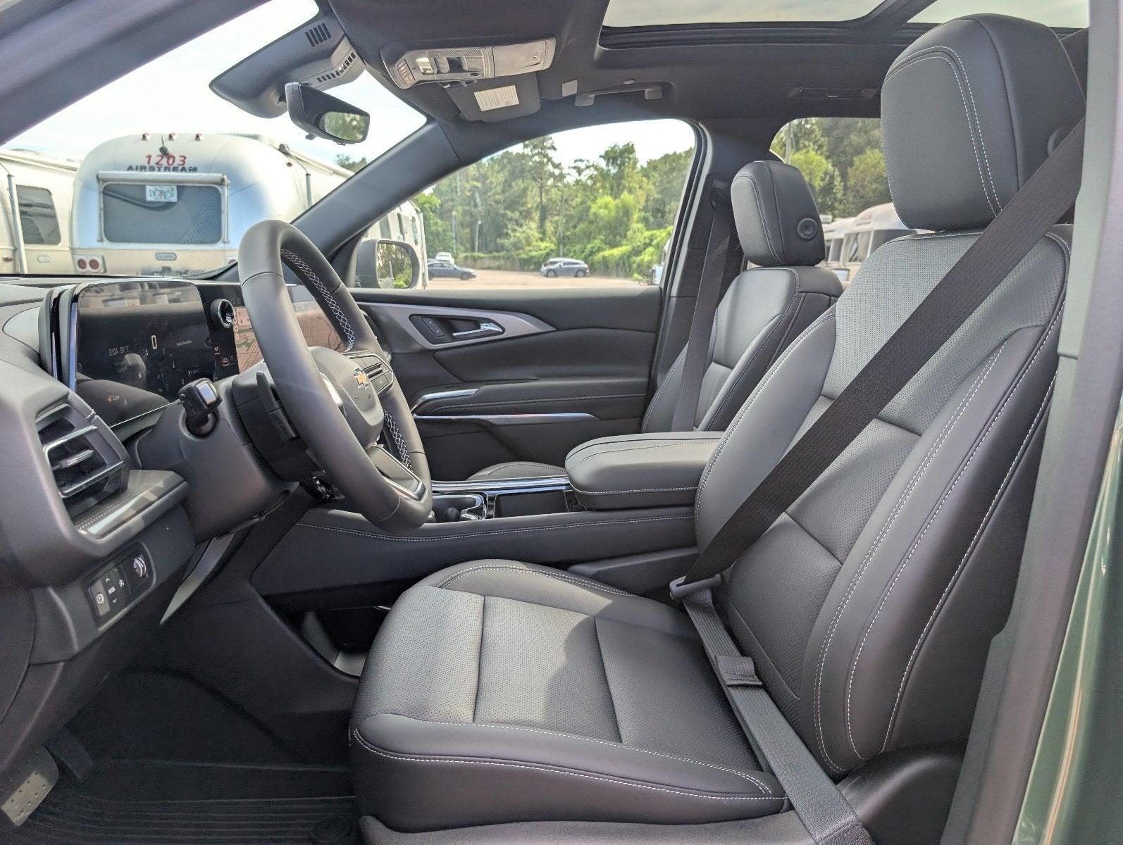 2027 Chevrolet Traverse LT - Photo 14