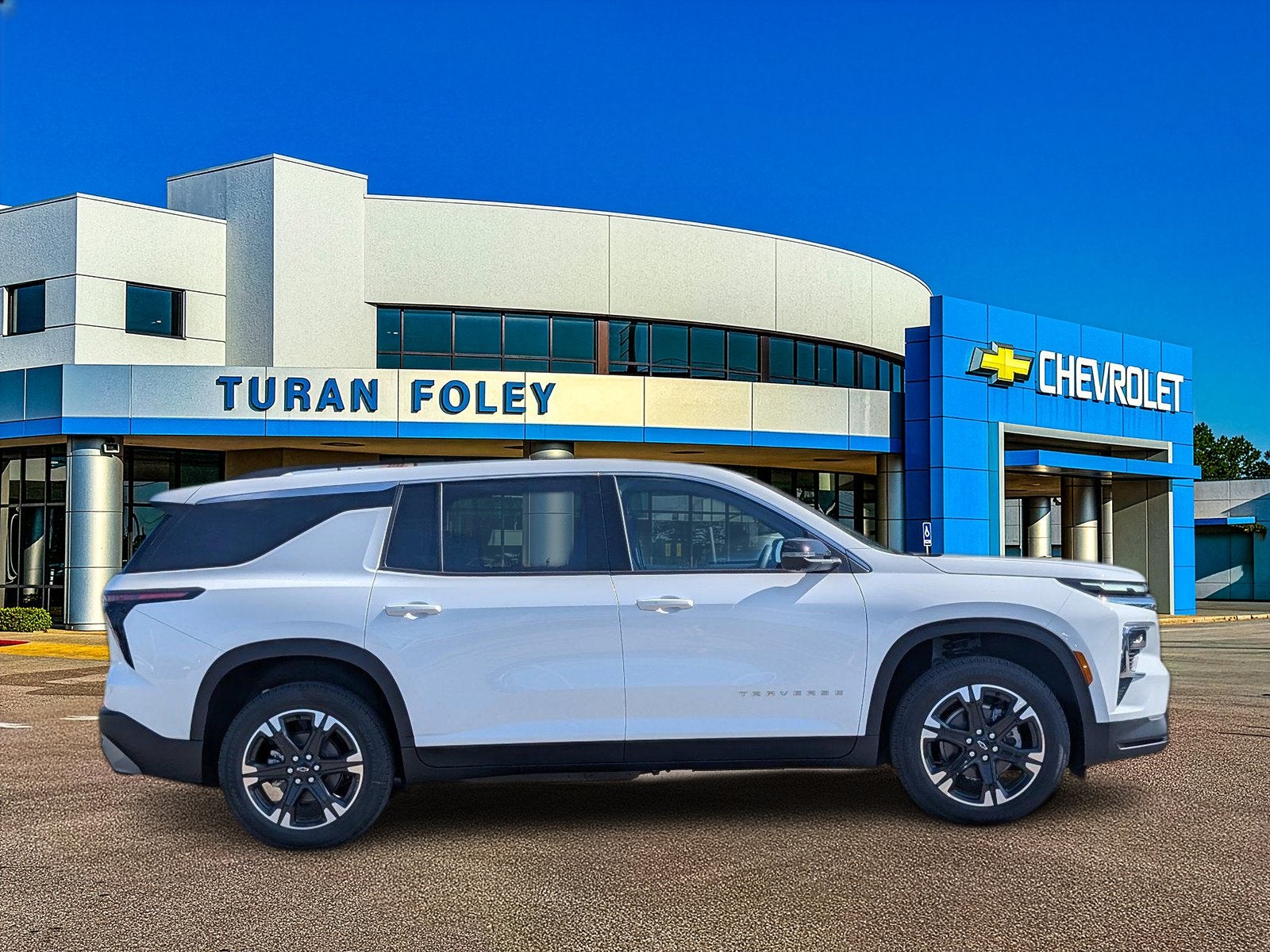 2027 Chevrolet Traverse LT