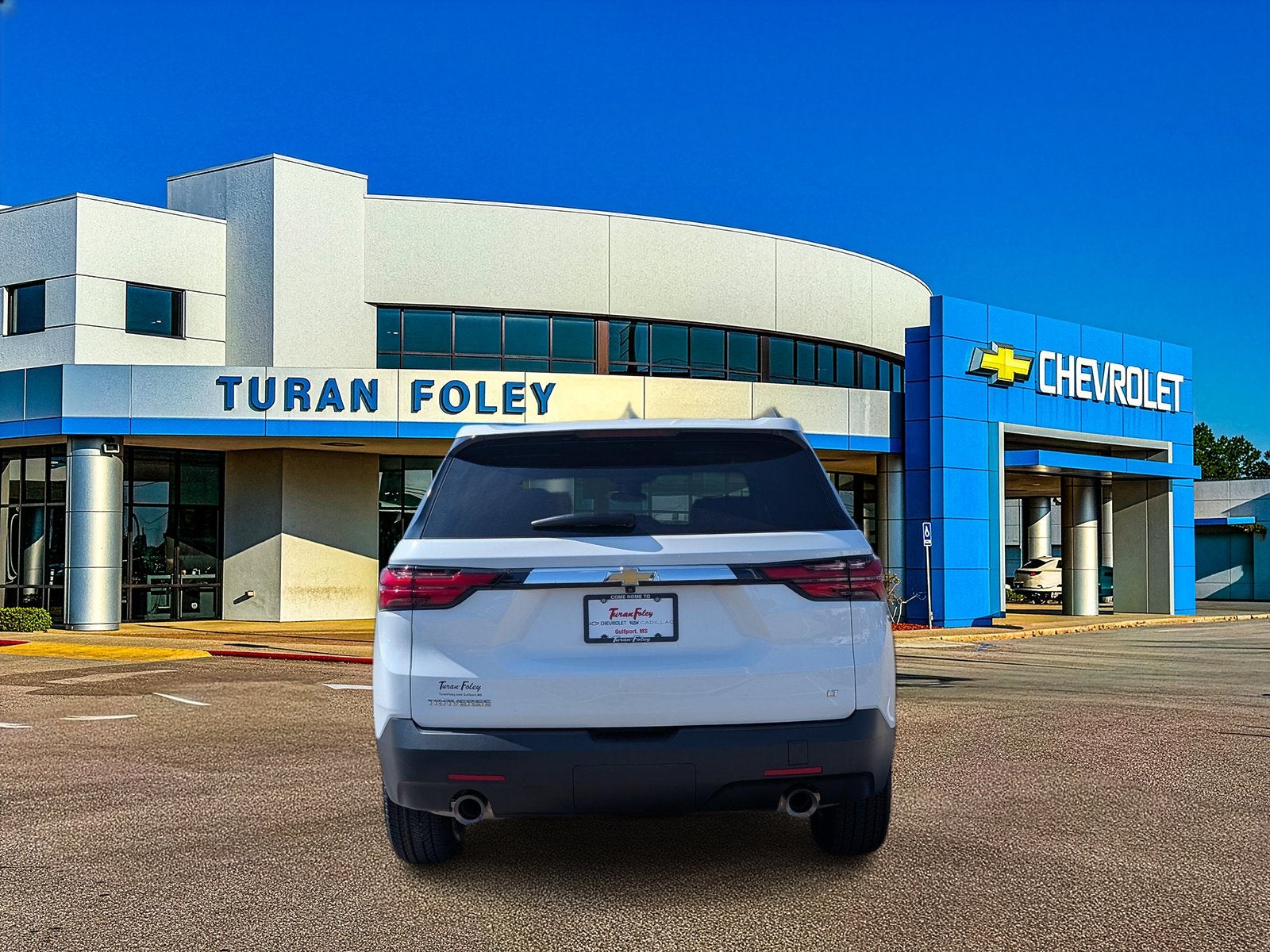 2023 Chevrolet Traverse LT Cloth