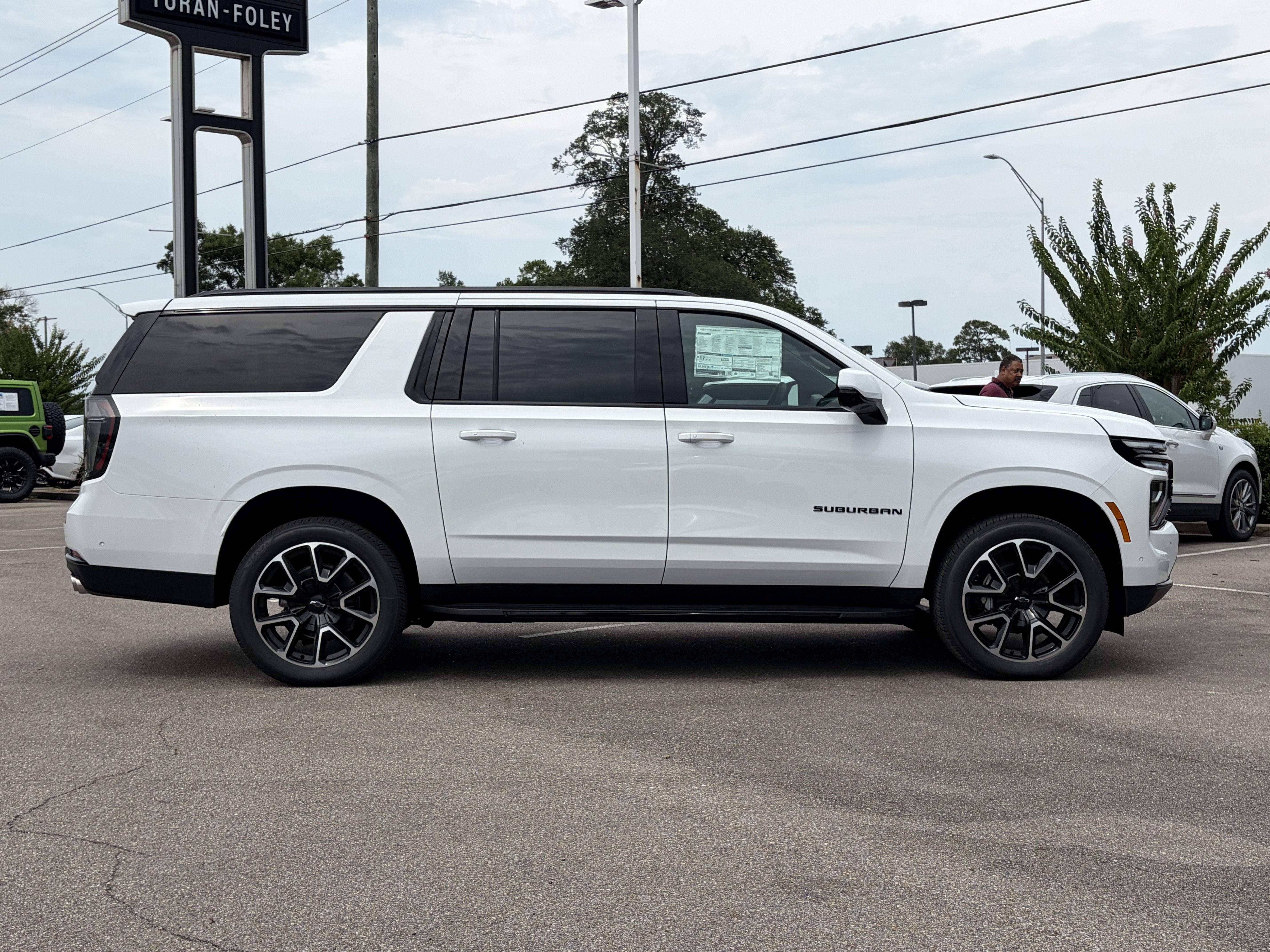 2026 Chevrolet Suburban RST