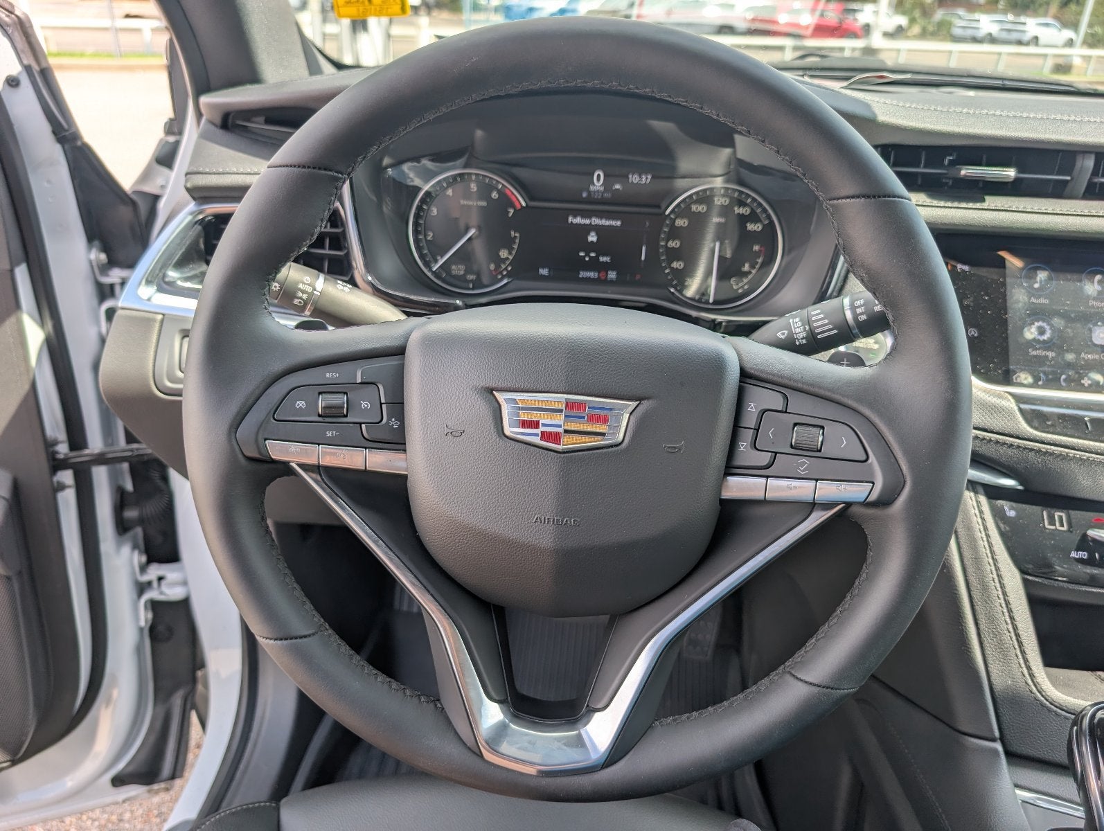 2024 Cadillac XT6 Luxury