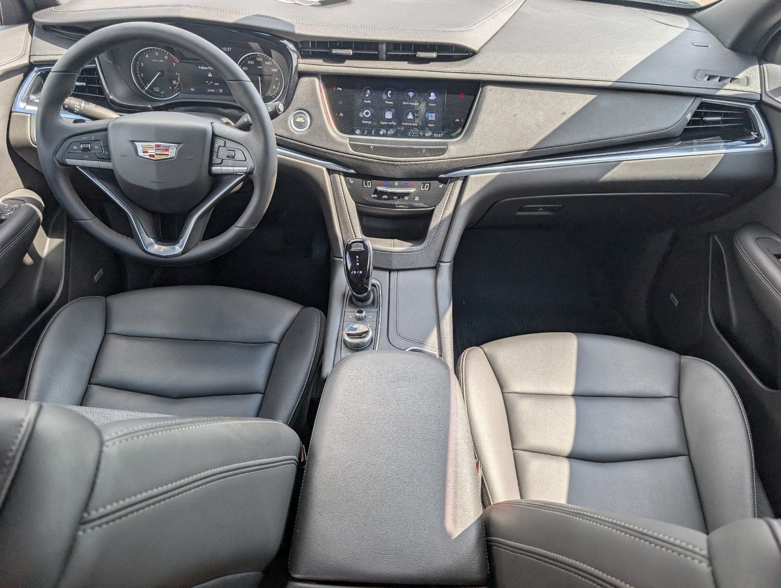 2024 Cadillac XT6 Luxury