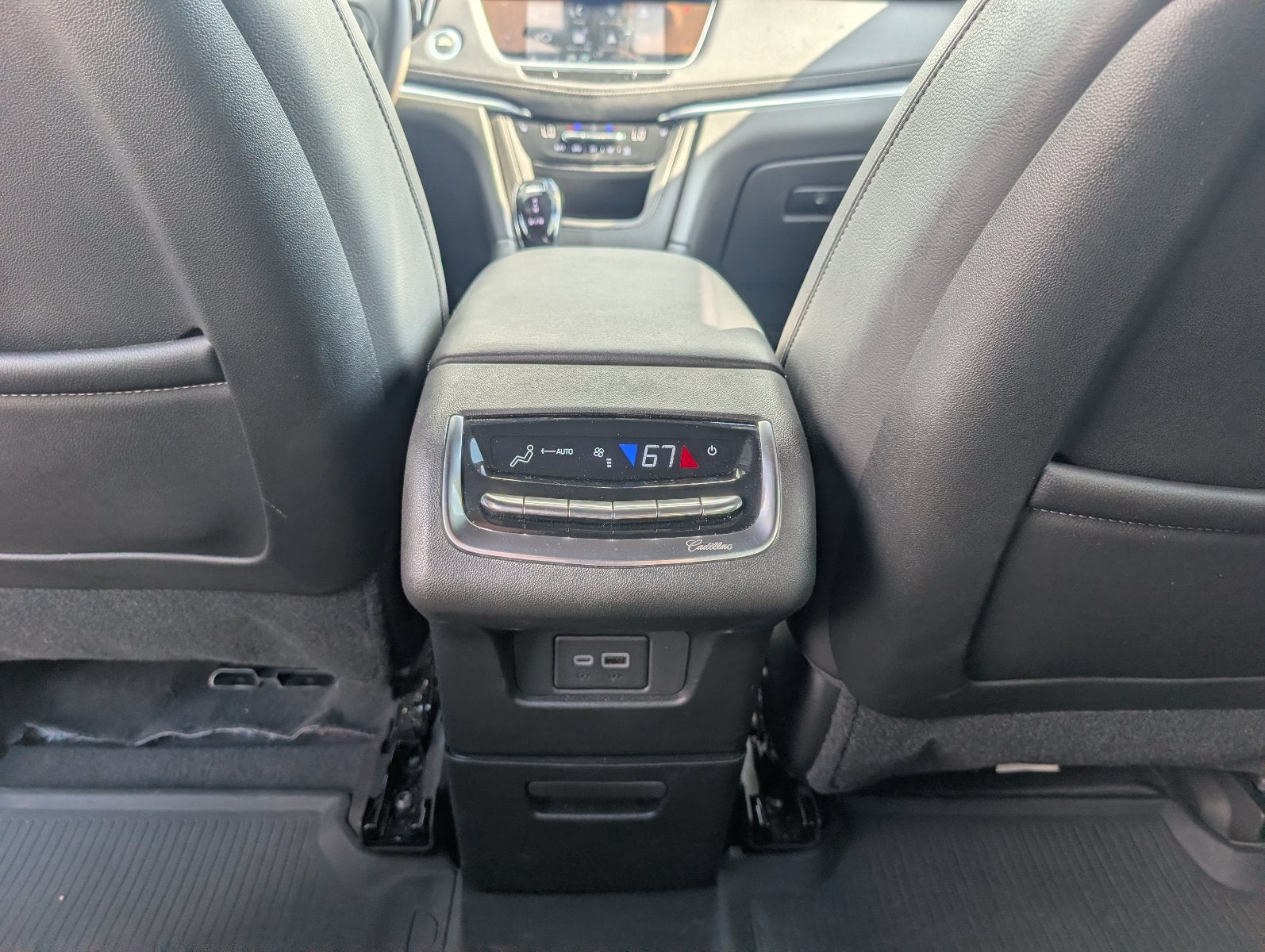 2024 Cadillac XT6 Luxury