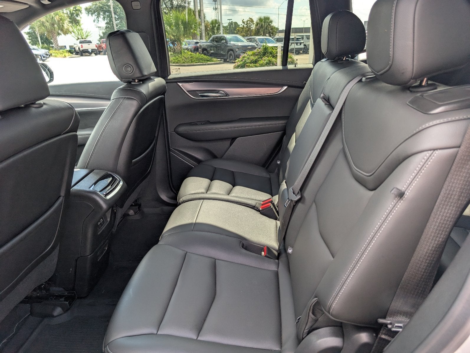 2024 Cadillac XT6 Luxury