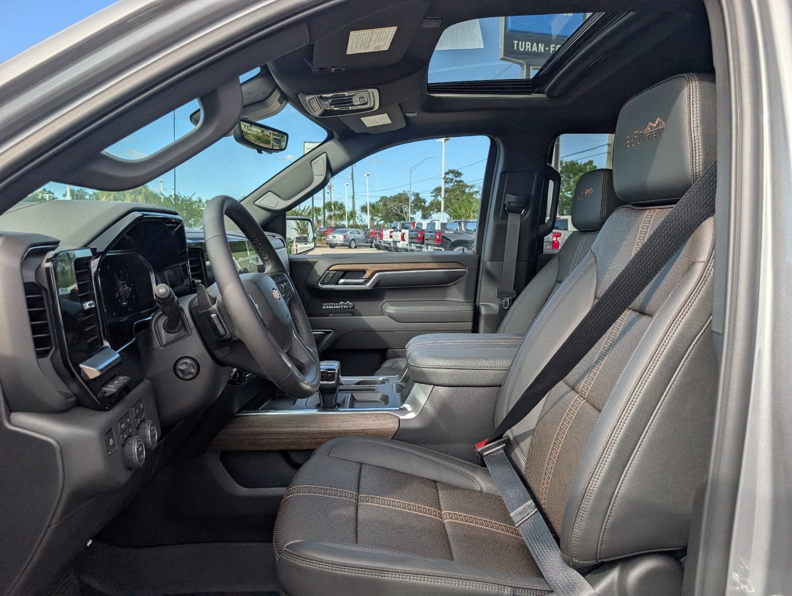 2026 Chevrolet Silverado 1500 High Country - Photo 14