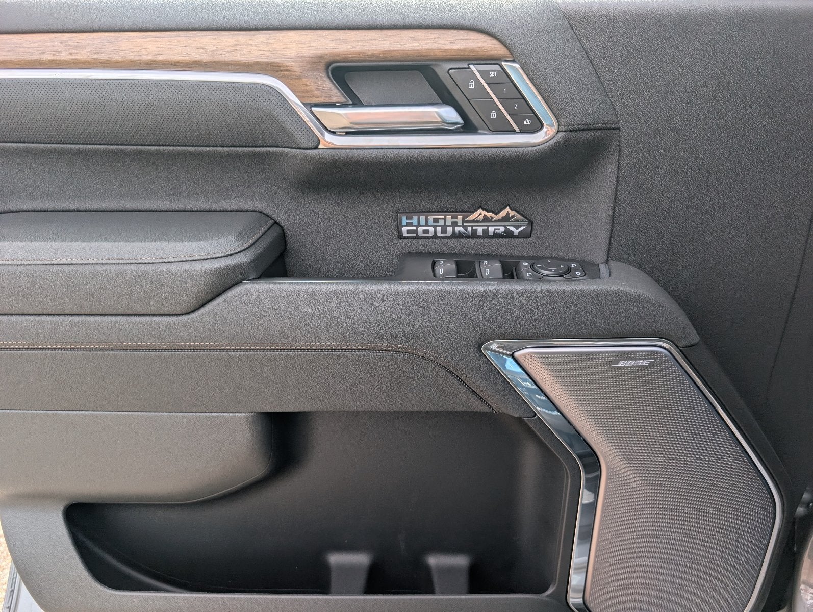 2026 Chevrolet Silverado 1500 High Country - Photo 16
