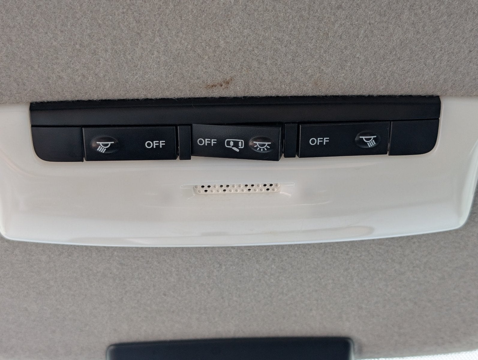 2024 Nissan Kicks S Xtronic CVT