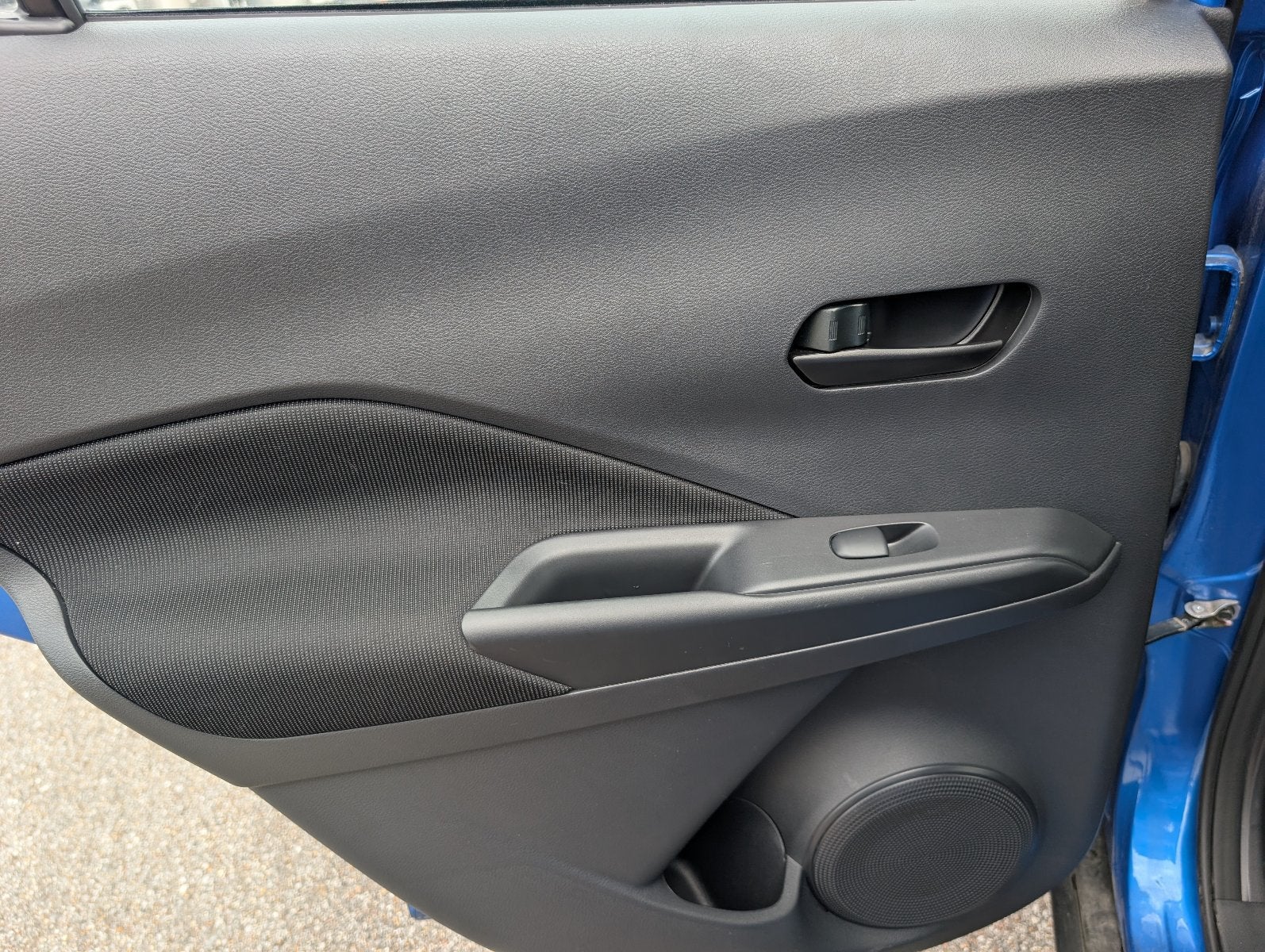 2024 Nissan Kicks S Xtronic CVT