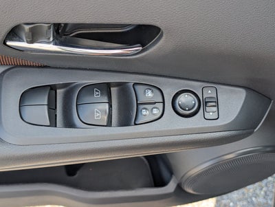 2023 Nissan Kicks SR Xtronic CVT