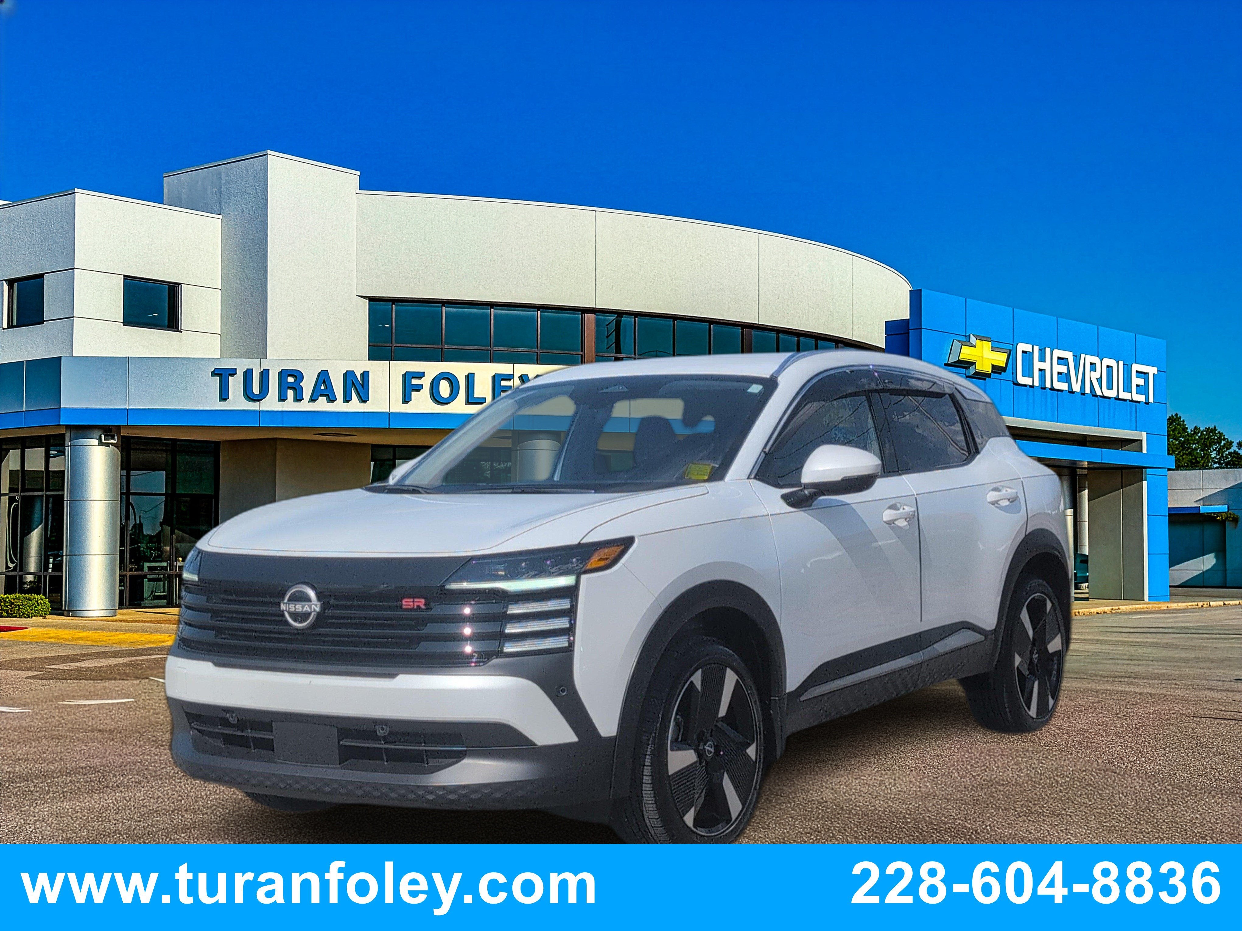 2025 Nissan Kicks SR FWD