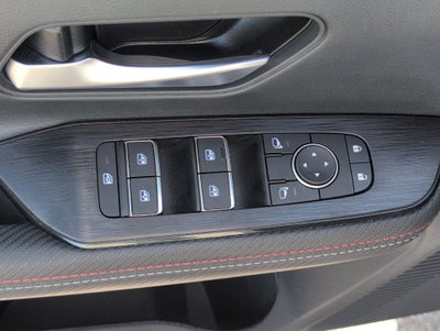 2025 Nissan Kicks SR FWD