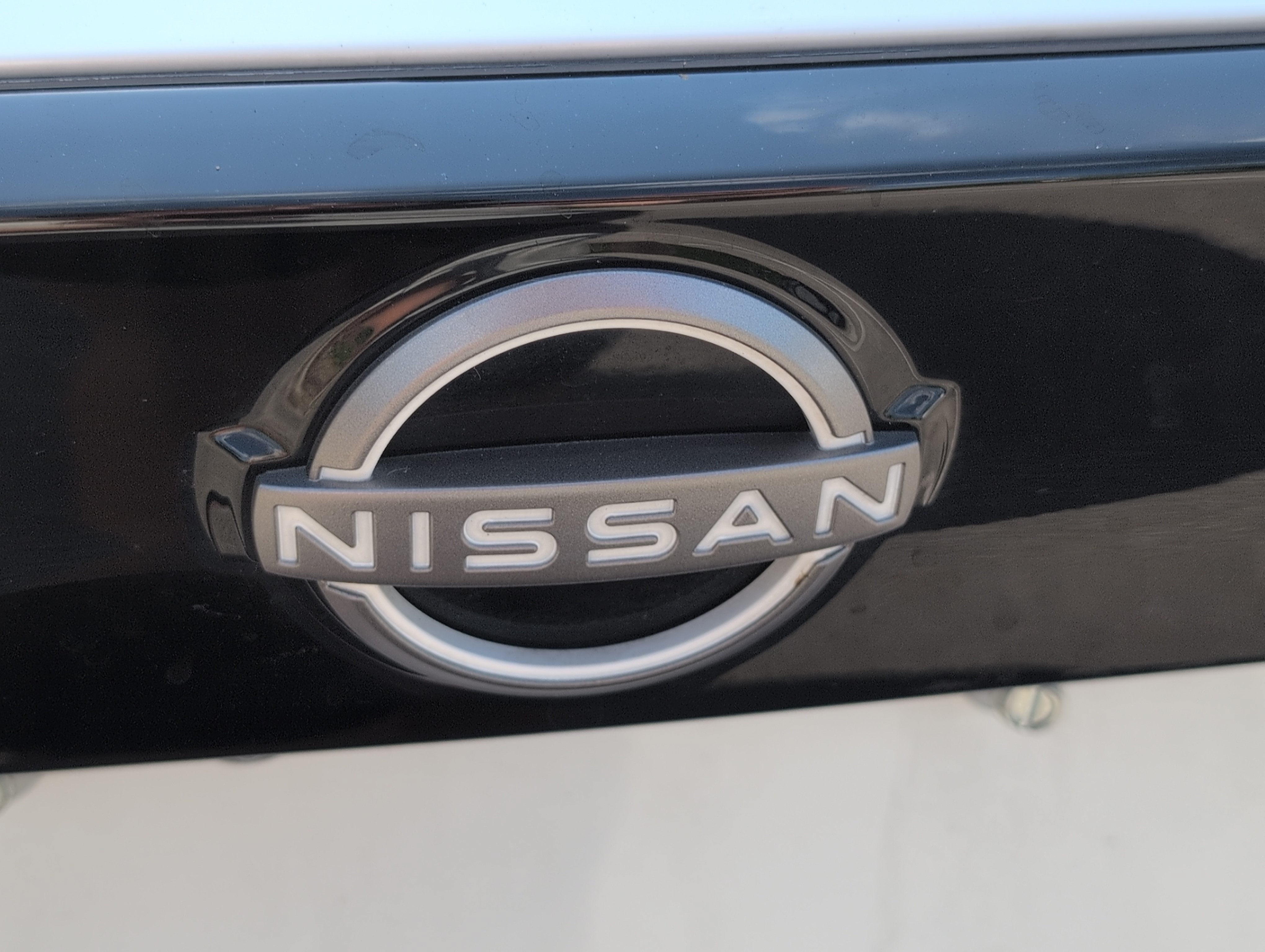 2025 Nissan Kicks SR FWD