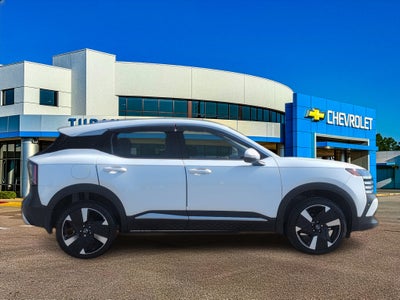 2025 Nissan Kicks SR FWD